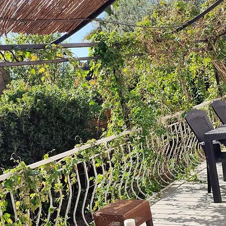Salle D'eau Privee Bureau Tv, Placard, Cafe Ou The, Jardin Et Cuisine Alloggio in famiglia *